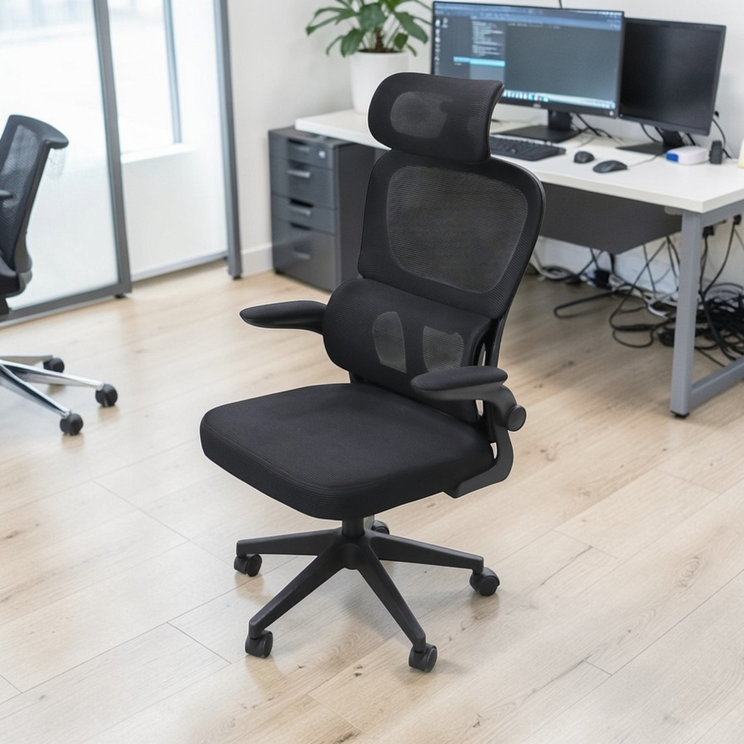 Кресло офисное OM889B сетка, черный 63x50x124-134 см